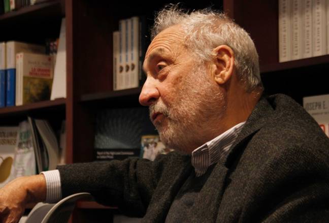 “El poder del mercado es abuso de poder”