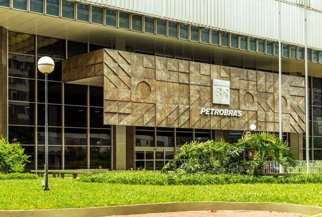 Petrobras deve ter lucro 36 vezes maior no 3º trimestre, de R$ 9,636 bilhões